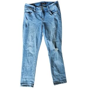 Torrid Light Blue Distressed Denim Stretch Skinny Jeans Size 14